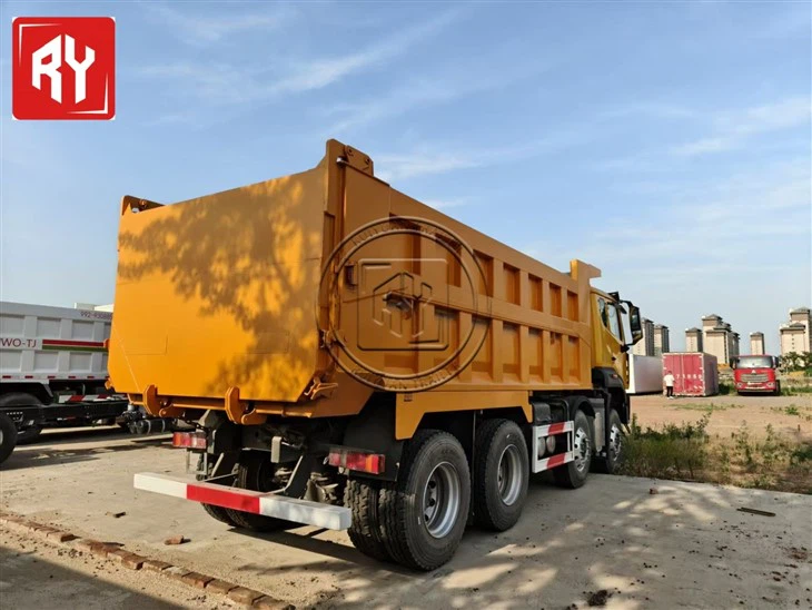 Sinotruck Heavy Duty 12-Wheel Dump Truck Used HOWO 8X4 Dump Truck